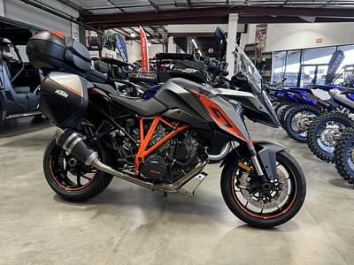 BOATZON | KTM 1290 Super Duke GT 2017