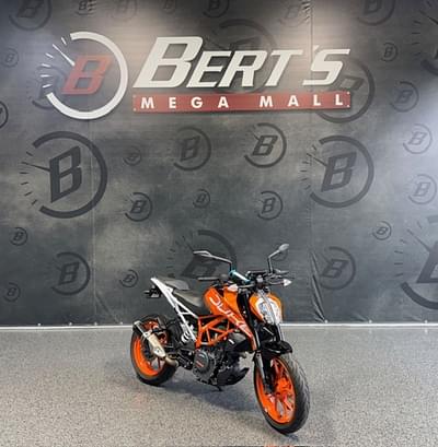 BOATZON | KTM Duke 390 2020