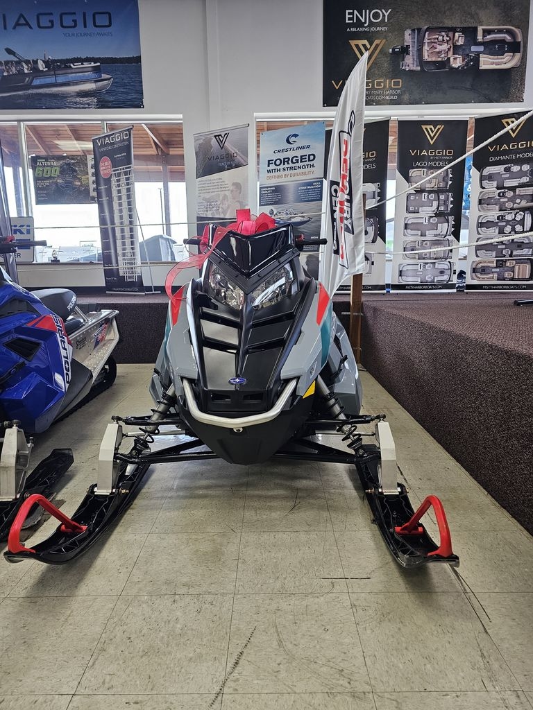 Polaris® 550 INDY EVO 121 ES 2024