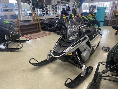 BOATZON | Polaris® 550 VOYAGEUR LXT ES 2025