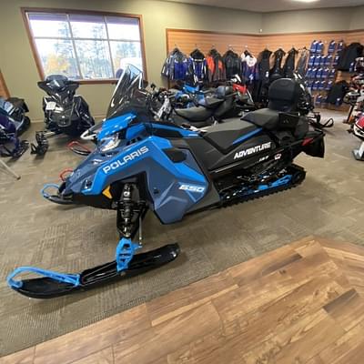 BOATZON | Polaris® 650 Indy Adventure 137 Zenith Blue 2024