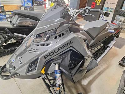 BOATZON | Polaris® 650 Indy VR1 137 Shadow Gray  Gloss Black 2025