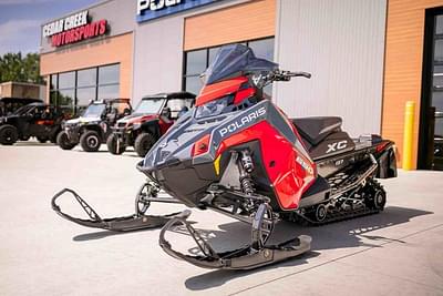 BOATZON | Polaris® 650 Indy XC 137 Indy Red 2024