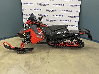 BOATZON | Polaris® 650 Indy XC 137 Indy Red 2024