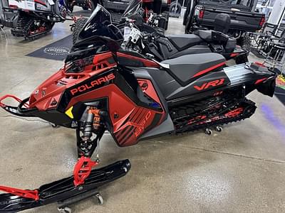 BOATZON | Polaris® 850 INDY VR1 137 Dynamix Matte Marmalade Orange  Gloss Black  Indy Red 2025