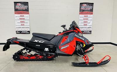 BOATZON | Polaris® 850 Indy XC 129 Indy Red 2024