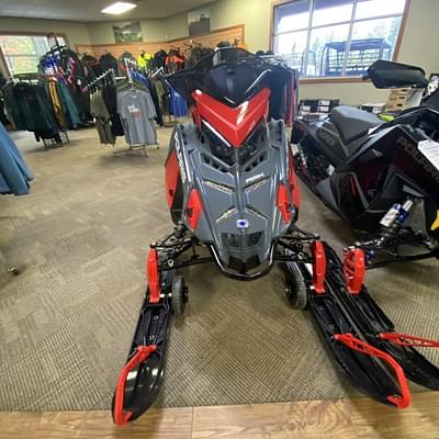 BOATZON | Polaris® 850 PRO RMK Slash 155 Indy Red 2024