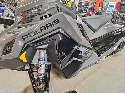 BOATZON | Polaris® 850 Switchback Assault 146 Shadow Gray  Gloss Black 2025