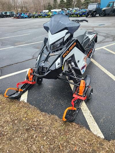 BOATZON | Polaris® 850 Switchback XC 146 2023 BOATZON | Polaris® 850 Switchback XC 146 2023