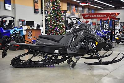 BOATZON | Polaris® 9R Switchback Assault 146 Shadow Gray  Gloss Black 2025