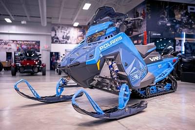 BOATZON | Polaris® Patriot Boost Indy VR1 137 Zenith Blue 2024