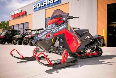 BOATZON | Polaris® ProStar S4 Indy XC 137 Indy Red 2024