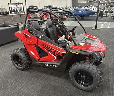 BOATZON | Polaris® RZR 200 EFI Indy Red CA 2025 BOATZON | Polaris® RZR 200 EFI Indy Red CA 2025