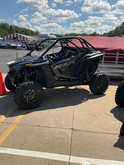 BOATZON | Polaris® RZR Pro XP UltimateSuper Graphite 2024