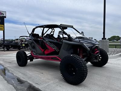 BOATZON | Polaris® RZR Turbo R 4 Ultimate 2022 BOATZON | Polaris® RZR Turbo R 4 Ultimate 2022