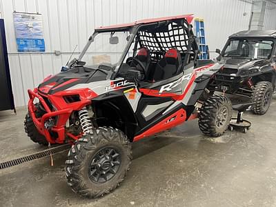 BOATZON | Polaris® RZR XP 1000 Premium Ride Command 2022