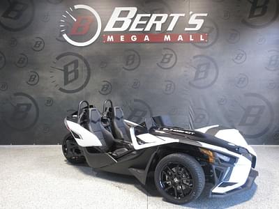 BOATZON | Polaris® SLINGSHOT SLR AUTODRIVE 2024 BOATZON | Polaris® SLINGSHOT SLR AUTODRIVE 2024