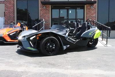 BOATZON | Polaris Slingshot® Slingshot SLR Lime Shadow AutoDrive 2023