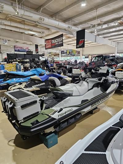 BOATZON | Sea-Doo FishPro Apex 300 2025