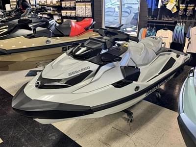 BOATZON | Sea-Doo GTX Limited 325 White Pearl Premium 2025
