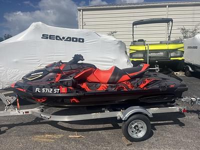 BOATZON | Sea-Doo RXTX 300 IBR Eclipse Black and Lava Red 2020