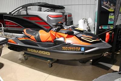 BOATZON | Sea-Doo RXTX 300 IBR  Sound System Eclipse Black and Lava Red 2019