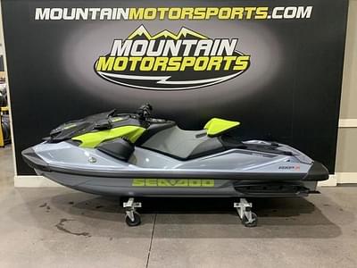 BOATZON | Sea-Doo RXTX 325 Ice Metal  Manta Green 2025