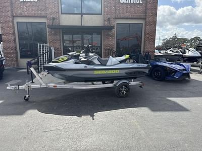 BOATZON | Sea-Doo RXTX 325 Ice Metal  Manta Green 2025
