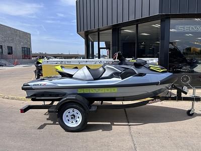 BOATZON | Sea-Doo RXTX 325 Ice MetalMantaGreen 2024