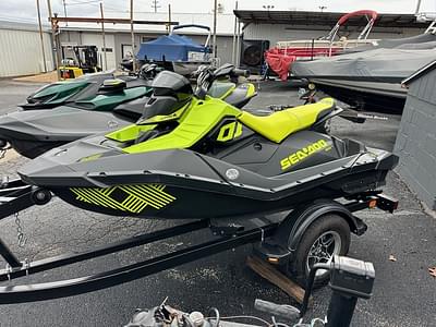 BOATZON | Sea-Doo Spark Trixx 3up Rotax 900 HO ACE iBR and Audio 2023