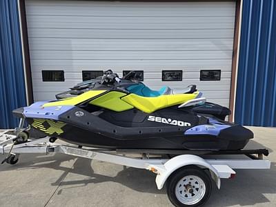 BOATZON | Sea-Doo Spark Trixx for 3 Rotax 900 ACE  90 iBR 2024