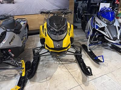 BOATZON | Ski-Doo MXZ Adrenaline 850 ETEC129 RipSaw 125Yellow 2025