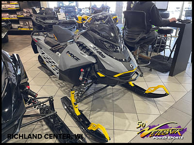 BOATZON | Ski-Doo MXZ Adrenaline with Blizzard Package 850 ETEC 129 Ice R XT 125 2025