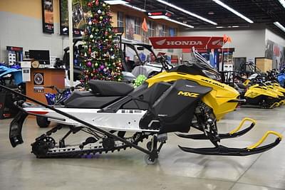BOATZON | Ski-Doo MXZ Sport 600 EFI 129 RipSaw 125 2025