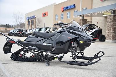 BOATZON | Ski-Doo MXZ X 850 ETEC 137 Ice R XT 151025 inBlack 2025
