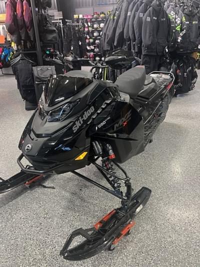 BOATZON | Ski-Doo MXZ XRS Rotax 850 ETEC 129 RipSaw 125 Shox 1025 Black 2024