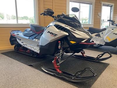 BOATZON | Ski-Doo MXZ XRS Rotax 850 ETEC 137 Ice R XT 15 Std 1025 Silv 2024