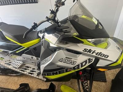 BOATZON | Ski-Doo Renegade XRS Ripsaw 125 Rotax 850 ETEC Hyper Silver Manta Green 2018