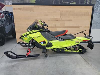 BOATZON | Ski-Doo Renegade XRS Rotax 850 ETEC Ice Ripper XT 125 Green 2020