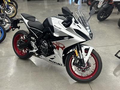 BOATZON | Suzuki GSX8R 2024