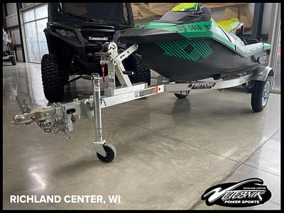 BOATZON | Triton Trailer LT WC10 2021