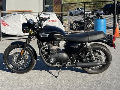 BOATZON | Triumph Bonneville T100 Black Jet Black 2017