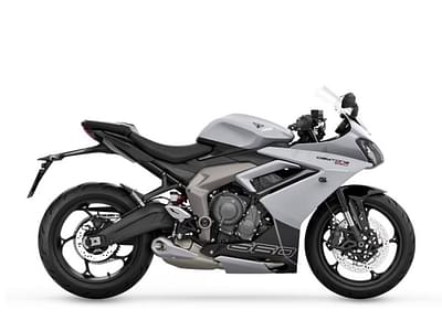 BOATZON | Triumph Daytona 660 Snowdonia WhiteSapphire Black 2025