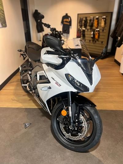 BOATZON | Triumph DAYTONA660 2025