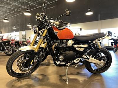 BOATZON | Triumph Scrambler 1200 XE Baja Orange  Phantom Black 2024