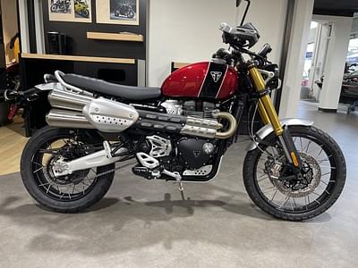 BOATZON | Triumph Scrambler 1200 XE Carnival Red  Jet Black 2023