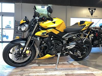 BOATZON | Triumph Street Triple 765 RS Cosmic Yellow 2025