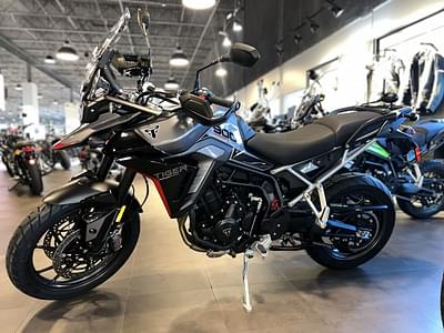 BOATZON | Triumph Tiger 900 GT Pro Graphite  Sapphire Black 2025