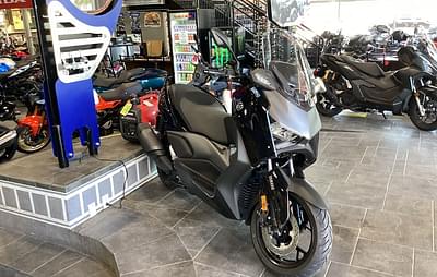 BOATZON | Yamaha XMAX 2025