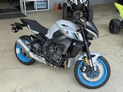 BOATZON | Yamaha MT10 2025